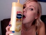 Creamy-white Blonde Sex Tease snapshot 3