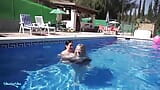 FilfyMilfy mamma che fa sesso in piscina snapshot 5