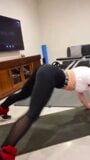 Twerk with yoga pants snapshot 3