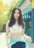 Yura's Back With Another Peek At Her Tummy snapshot 13