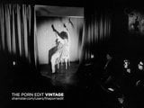 Retro britischer Sechziger Jahre Striptease 60er Jahre Stripperin snapshot 1