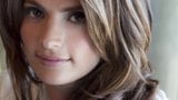 stana katic 打手枪 具有挑战性 snapshot 8