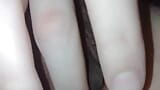 भारतीय लड़की हॉट चूत में उंगली करके वीर्य निकालती है snapshot 8