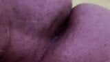 Xxxthc büyük klitoris ile oynuyor ve göt ve göğüsleri gösteriyor snapshot 1
