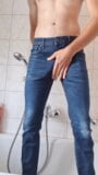 Pisser mon pantalon et caresser snapshot 1