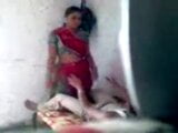 Indische Bhabhi -seks in Varanasi snapshot 3