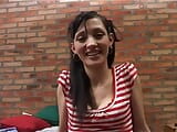 Flaca amateur adolescente Nicole follada en su culo y coño en casting porno snapshot 2