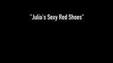 Big boobed mommy julia ann di tumit merah &amp; jari membenturkan! snapshot 1