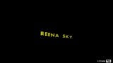 Mike Hunt neukt Reena Sky in haar strakke schattige poesje snapshot 1