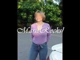 Marierocks 50+ milf - no desnuda caminando por la ciudad snapshot 1