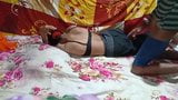 Devar be bhabhi ko tel lagakar choda. Indian sex snapshot 4