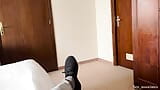 "Peek and hide" im schrank, wenn du ein hotelzimmer mit deiner stiefmutter teilen, die sich für ihren ersten analsex bereit macht snapshot 3