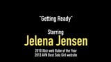 丰满的jelena jensen穿着她的丝袜和手指乱搞！ snapshot 1