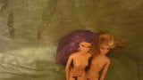 Barbie und Freundin spritzten snapshot 3