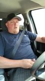 Masturbation d un chub dans une voiture snapshot 3