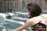 Lexy Lohan en lesbisch meisje in bikini en naakt jacuzzi fotoshoot snapshot 1