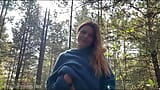 Рыжая хорошенькая девушка берет меня в лес для минета в видео от первого лица - MyNaughtyVixen snapshot 8