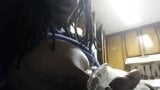 Eboni memerah susu dari buah dada hitam besarnya untuk youtube snapshot 12