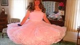 Schöne Transvestit im Petticoat snapshot 9