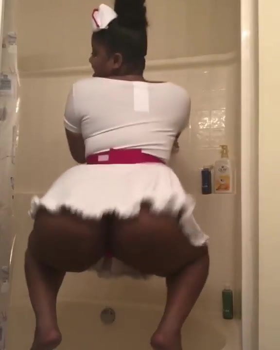 Morena extrema bunda