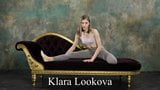 Ginnastica nuda super calda con Klara Lookova snapshot 1