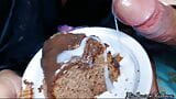 Voedselporno -fantasie. Mijn cake eten met sperma snapshot 5