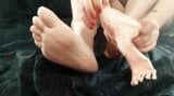 Vídeo de fetiche de pés e dedos dos pés em close-up snapshot 14