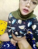 shemale hijab indonesia handjob snapshot 1