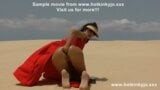 Hotkinkyjo in un bellissimo abito rosso si fisting nel culo nel deserto e nel prolasso anale snapshot 4