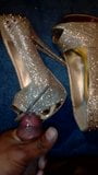 my sister's golden heels shoejob cum snapshot 8