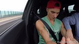 Spaß im Auto mit Jared Shaw snapshot 7