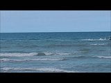 Блискавка на пляжі та позування з анальною пробкою snapshot 2