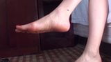 Amazing sweaty feet tease snapshot 4