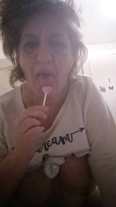 I LOVE sucking