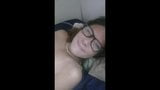 Saritapleasure viendo porno y masturbándose snapshot 9