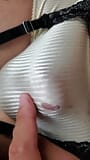 En primer plano - precum debajo de mis bragas de nylon desnudas en medias, bragas vintage snapshot 6