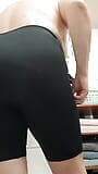 Une belle-mère essaye une grosse culotte pour montrer son amour snapshot 12
