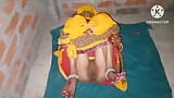 Desi Indian karwa chauth apne Pati ke sath Manaya snapshot 3