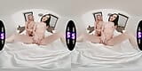 Tmwvrnet - Nikki Fox & Rika Fane - gatas glamourosas em uma cama snapshot 13