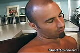 Rabuda latina milf cheira madeira de manhã! snapshot 22