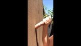 Sexe amateur en public au gloryhole avec une blonde snapshot 15