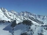 Des filles en manteau de fourrure. Baise en plein air dans les montagnes snapshot 4