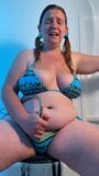 BBW Marie, pommeau de douche, masturbation - trois orgasmes mouillés bruyants - MILF pulpeuse, sperme intense - bikini fétiche snapshot 5