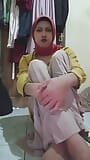 Horny Muslim Femboy snapshot 4