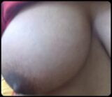 Mostrando mis tetas de 36 snapshot 2