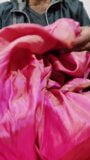 Dickhead chà với màu hồng shaded satin silky salwar của hàng xóm (31) snapshot 14