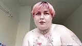 Vends-ta-culotte-Sexig JOI med en kurvig alternativ modell som visar sin nakna kropp åt dig snapshot 18