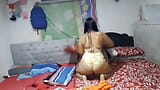 배다른 여동생이 방을 정리하는 동안 배다른 여동생의 엉덩이를 보는 걸 좋아해 snapshot 3