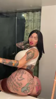 Жалаңаш балериналардың бейнелері