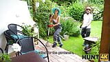 Hunt4k. Wanita mower lawn snapshot 2